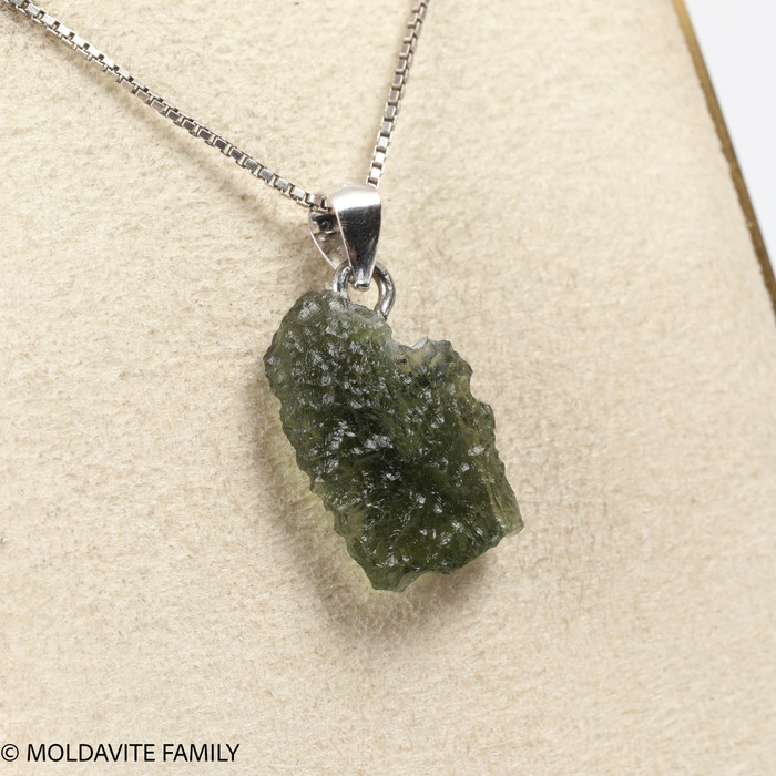 RAW MOLDAVITE PENDANT - B Grade - Final Sale 1.57g (RPB030)