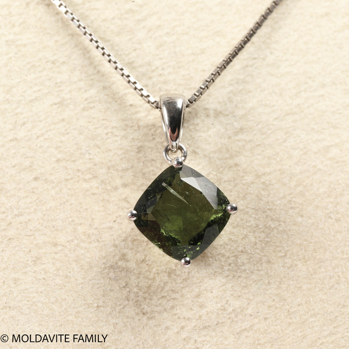 FINAL SALE - STERLING SILVER PENDANT WITH MOLDAVITE (FSS002)