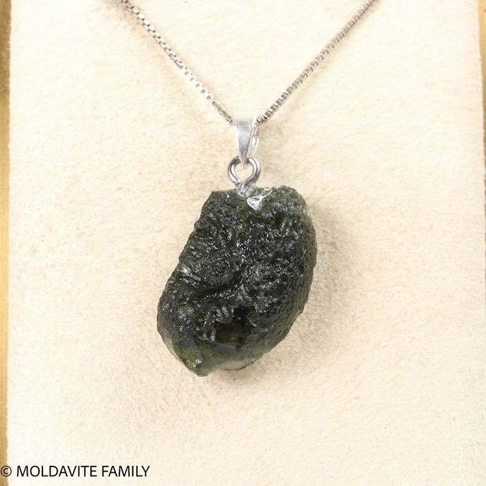 RAW MOLDAVITE PENDANT - B Grade - Final Sale 4.47g (RPB052)