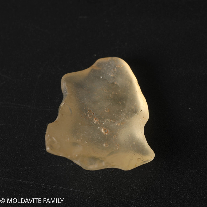 LIBYAN DESERT GLASS - 5.61 GRAMS (LDG22295)