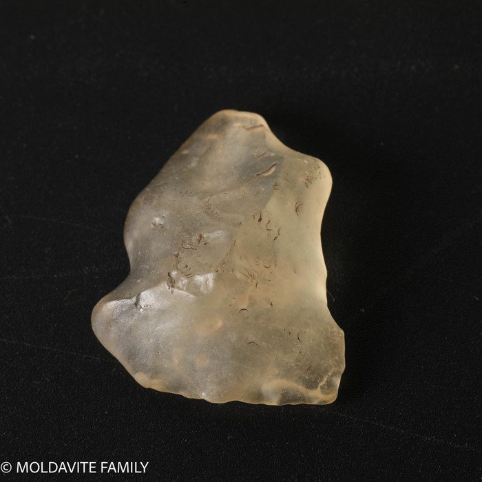 LIBYAN DESERT GLASS - 5.61 GRAMS (LDG22295)