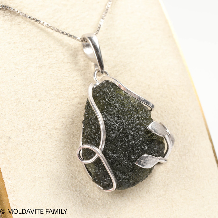 RAW MOLDAVITE PENDANT - STERLING SILVER - 7.7g (MSP0136I050)