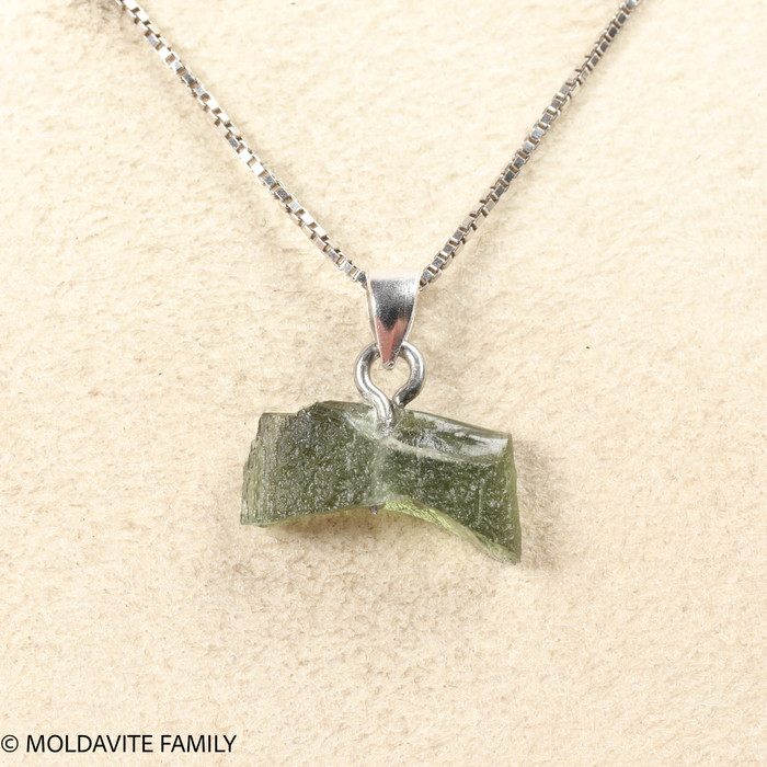 RAW MOLDAVITE PENDANT - B Grade - Final Sale 0.87g (RPB077)