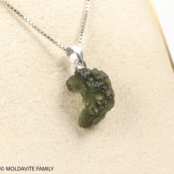 RAW MOLDAVITE PENDANT - B Grade - Final Sale 1.33g (RPB078)