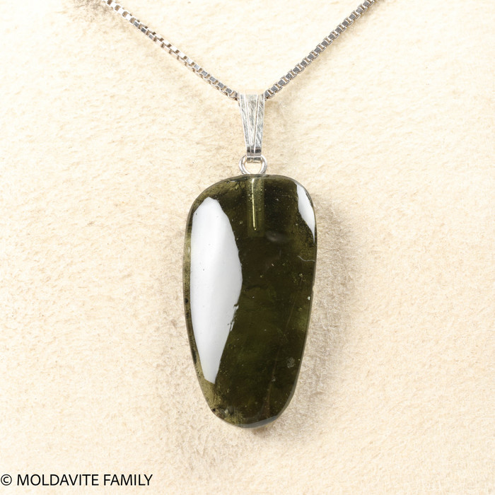 MOLDAVITE PENDANT - CABOCHON - 2.6g (MSP0236I015)
