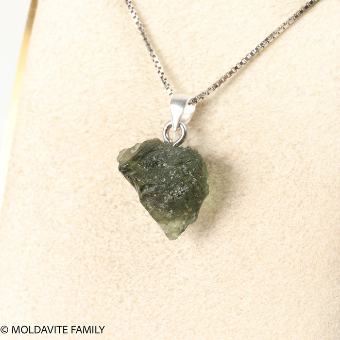 RAW MOLDAVITE PENDANT - B Grade - Final Sale 1.71g (RPB117)