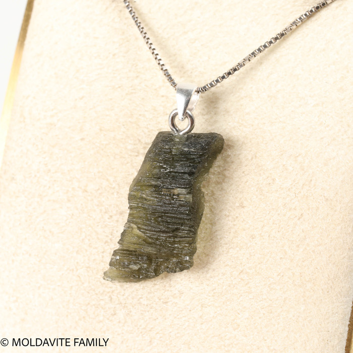 RAW MOLDAVITE PENDANT - B Grade - Final Sale 2.05g (RPB123)