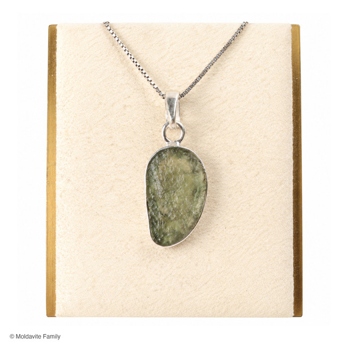 PENDANT WITH RAW MOLDAVITE 2.14g (MSP0155I149)