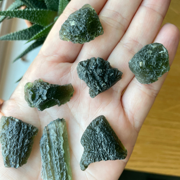 Moldavite regular quality  4-5 grams - 1 piece (MRNC45)