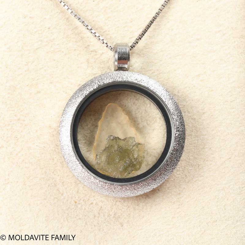 LOCKET PENDANT - BRUSHED METAL - RAW MOLDAVITE/LIBYAN DESERT GLASS (MSP0248I002)
