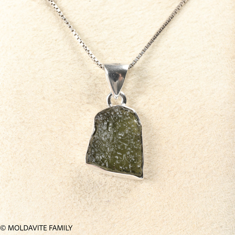 MOLDAVITE PENDANT - STERLING SILVER - 2.19g ( MSP0202I108 )