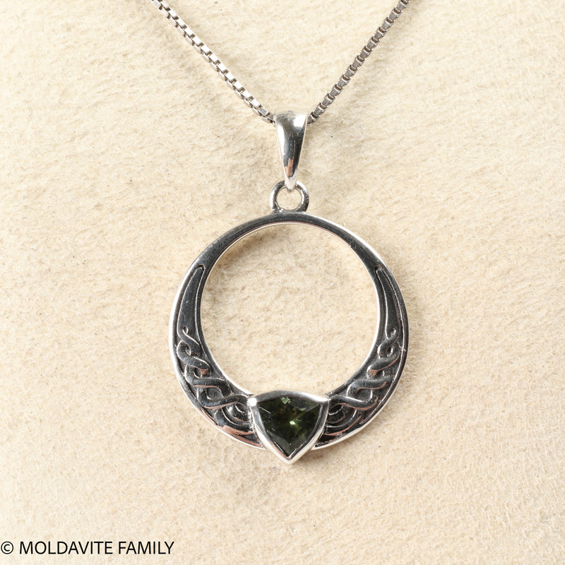 STERLING SILVER PENDANT WITH MOLDAVITE (MSP0253)