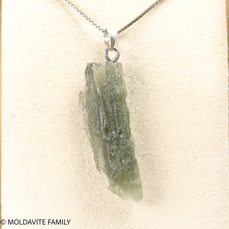 RAW MOLDAVITE PENDANT - B Grade - Final Sale 3.13g (RPB008)