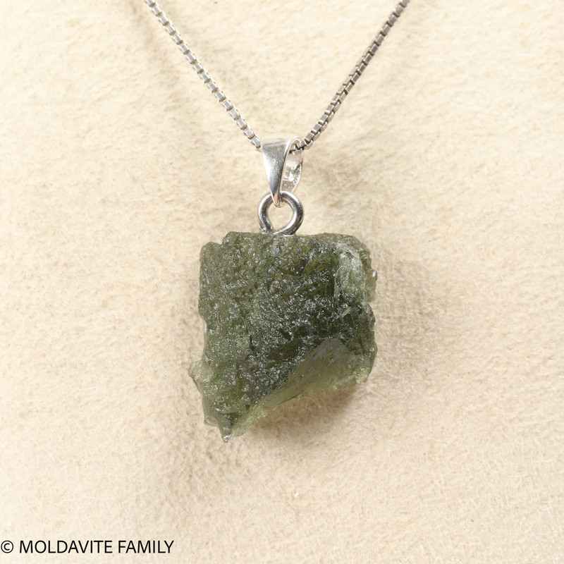 RAW MOLDAVITE PENDANT - B Grade - Final Sale 2.26g (RPB016)