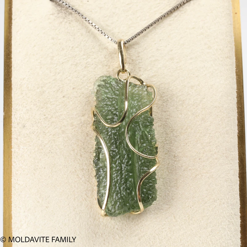 MOLDAVITE PENDANT - 14K GOLD 5.25g (MGP001I027)