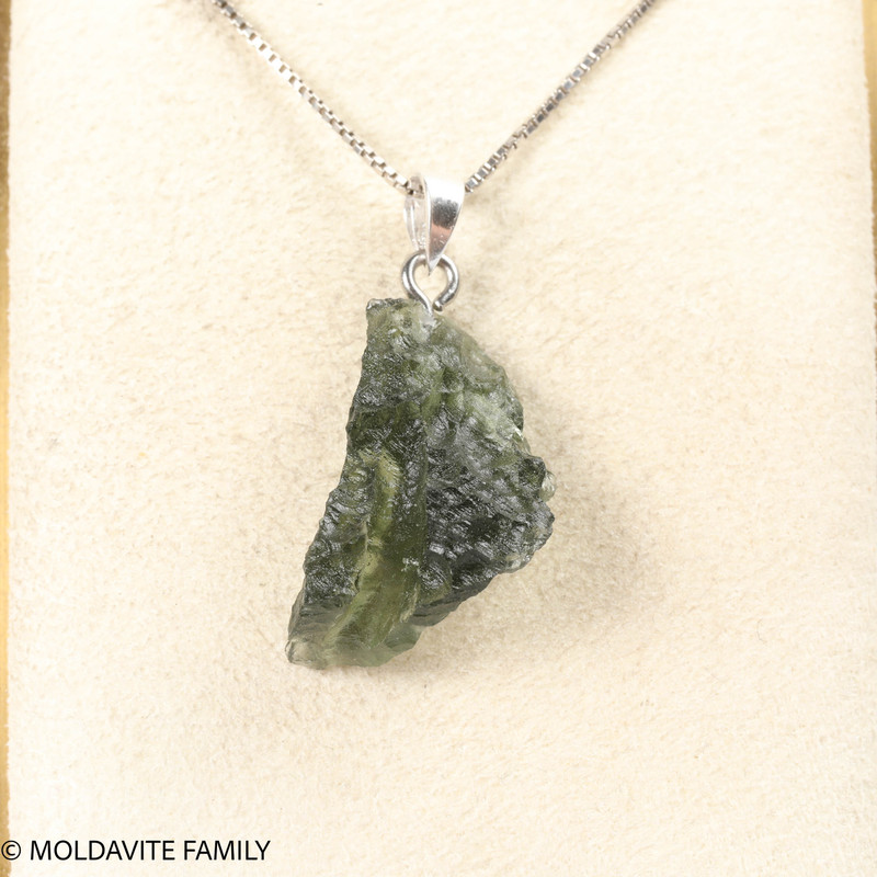 RAW MOLDAVITE PENDANT - B Grade - Final Sale 3.11g (RPB051)