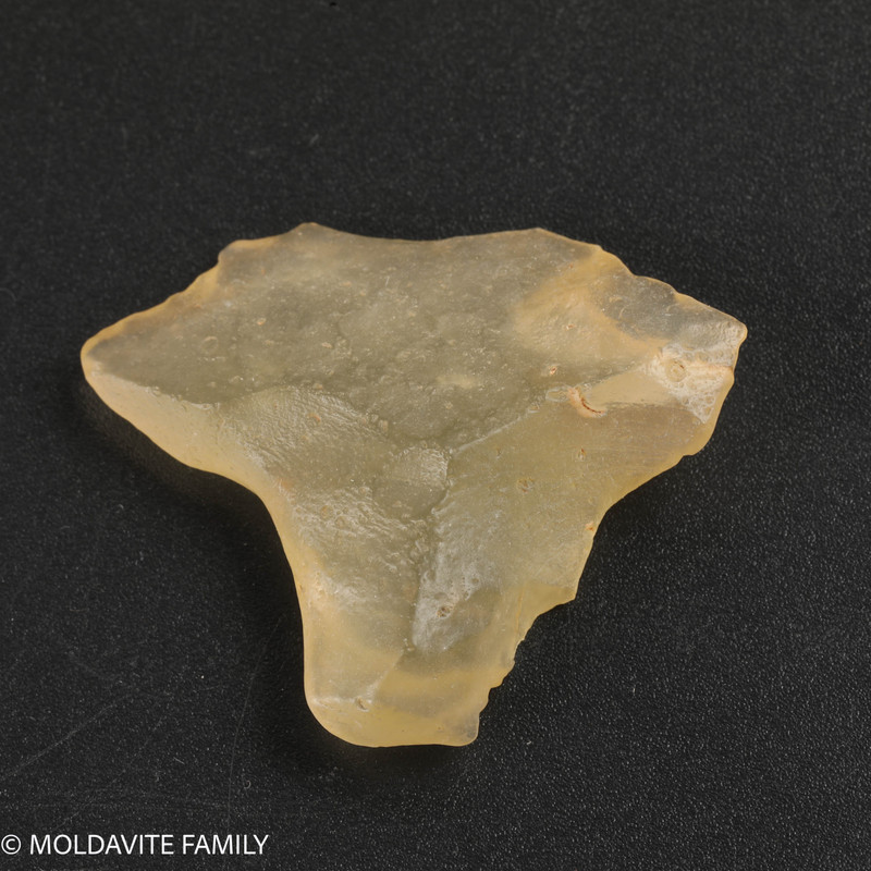 LIBYAN DESERT GLASS - 5.86 GRAMS (LDG22269)