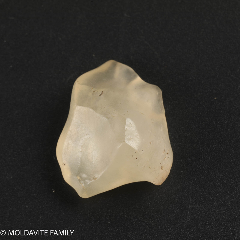 LIBYAN DESERT GLASS - 7.08 GRAMS (LDG22290)