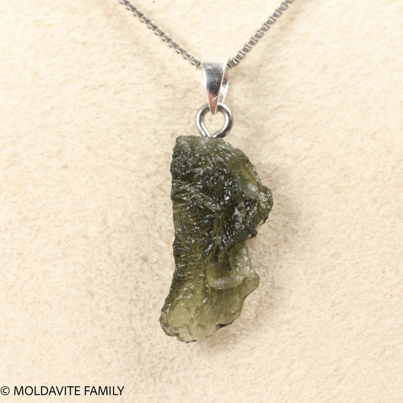 RAW MOLDAVITE PENDANT - B Grade - Final Sale 1.67g (RPB083)