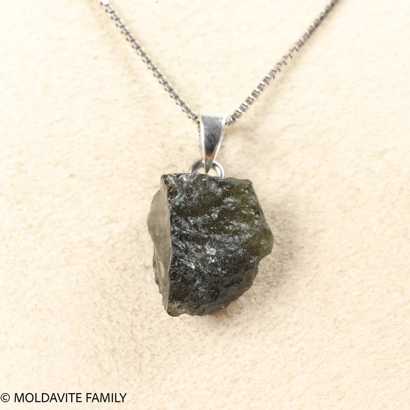 RAW MOLDAVITE PENDANT - B Grade - Final Sale 1.83g (RPB085)