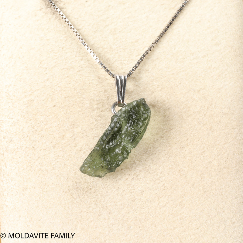 RAW MOLDAVITE PENDANT - B Grade - Final Sale 1.22g (RPB113)
