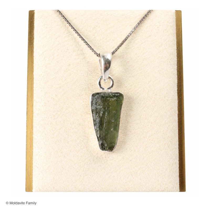 PENDANT WITH RAW MOLDAVITE 2.02g (MSP0155I146)