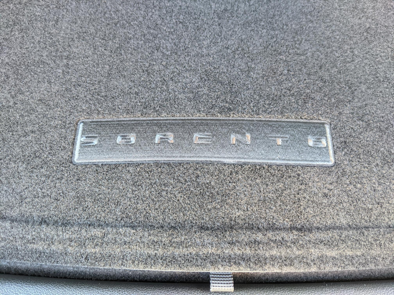 20212023 Kia Sorento Carpeted Cargo Mat With Seat Back Protection