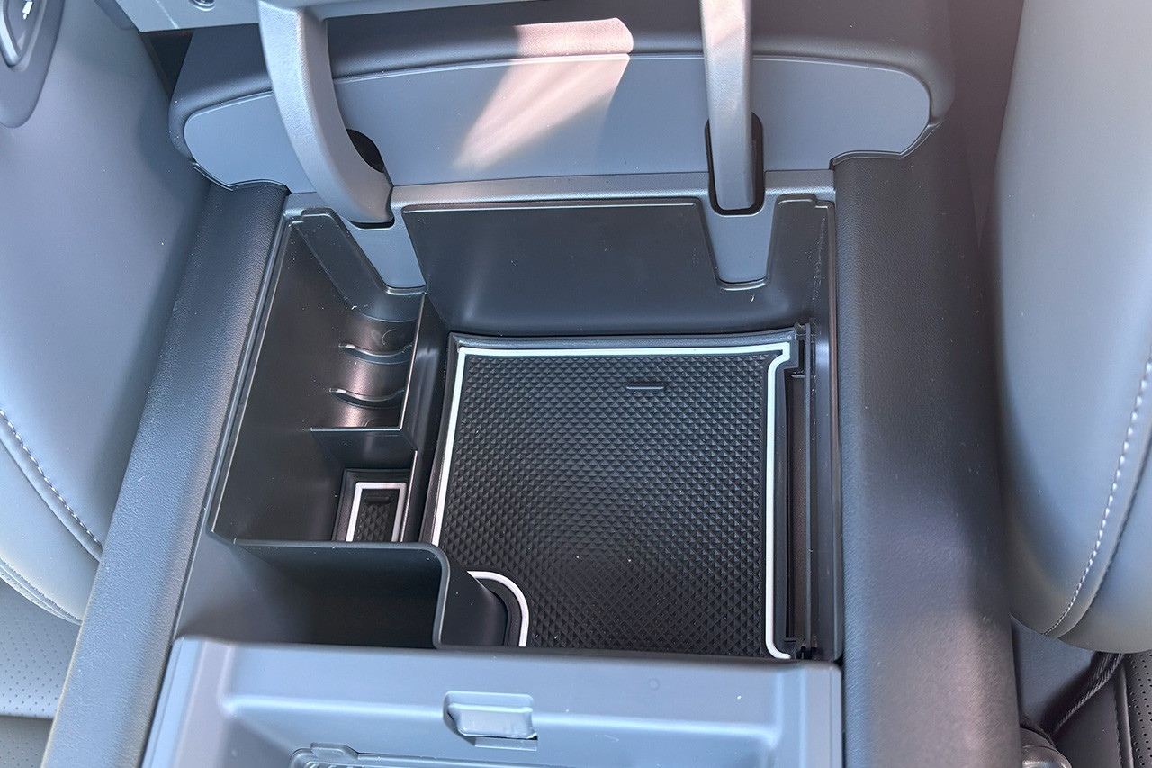 2024 Kia EV9 Center Console Organizing Tray