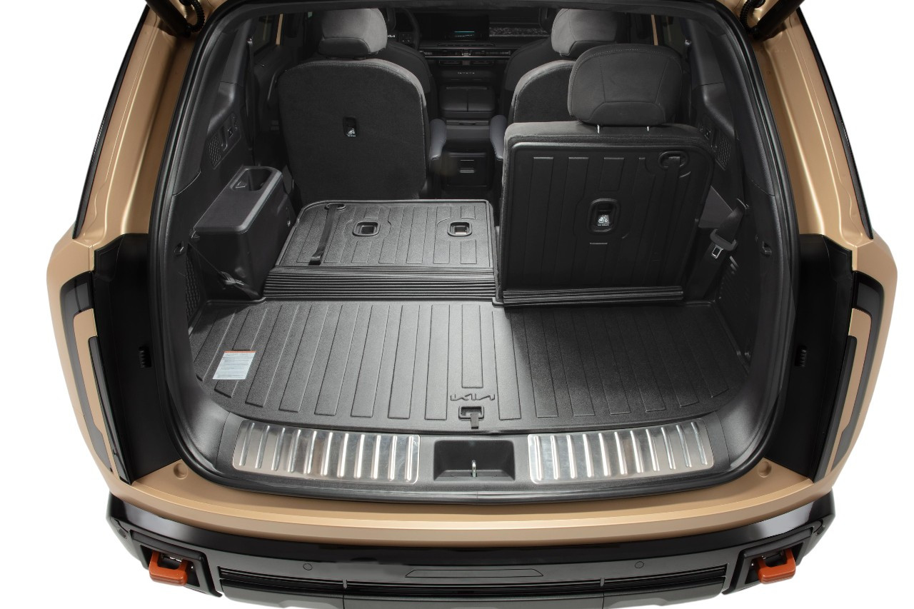 2027 Kia Telluride Cargo Tray with Seatback Protection
