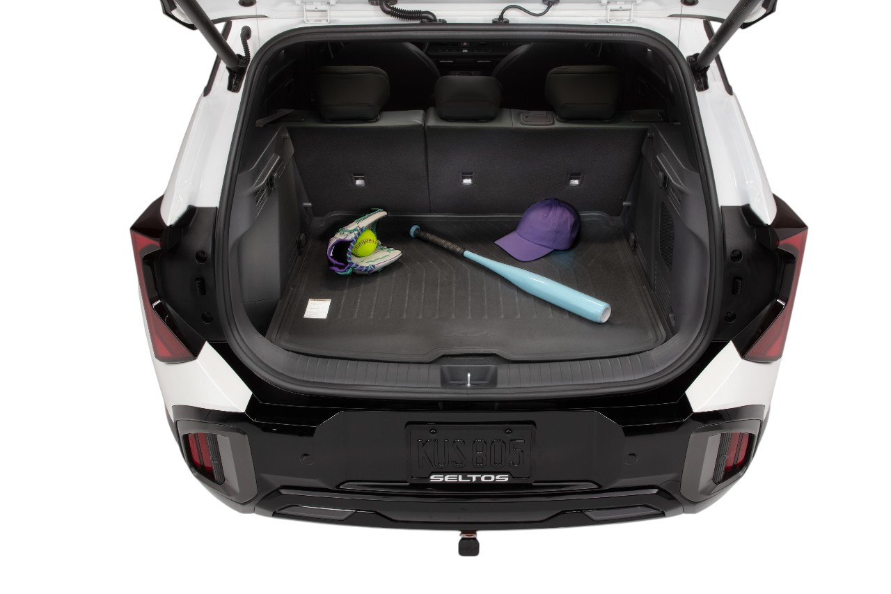 2027 Kia Seltos Reversible Cargo Tray