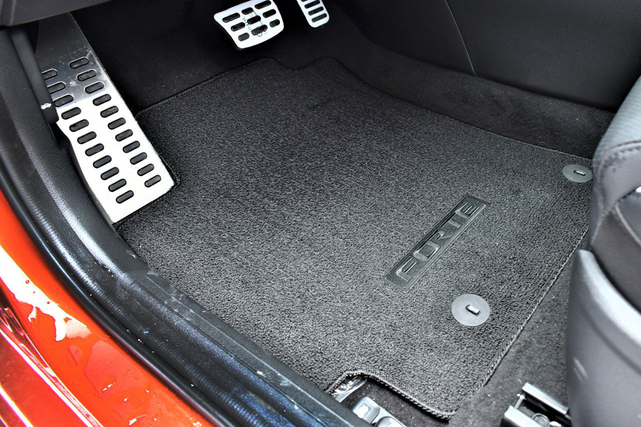 Kia forte floor mats shop 2020