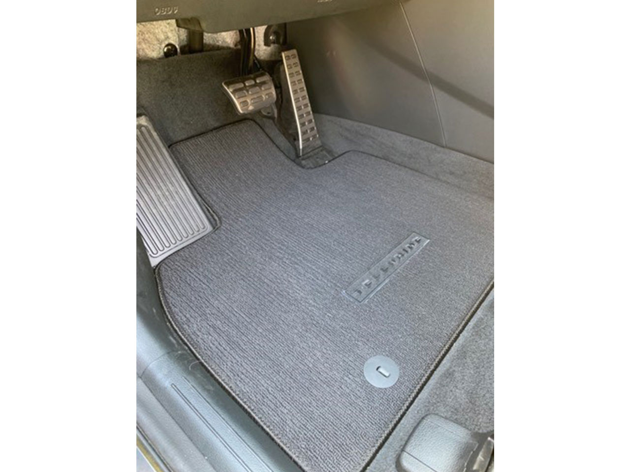 2020-2022 Kia Telluride Carpet Floor Mats (AA025)