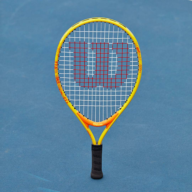 Wilson US Open 19 Jr. Tennis Racket - Court View