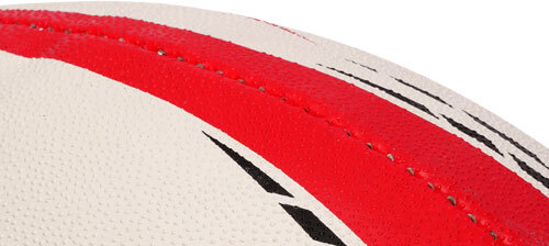 gilbert-g-tr4000-trainer-rugby-ball-close-up-view.jpg