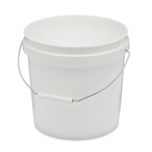 10 litre plastic buckets with lids