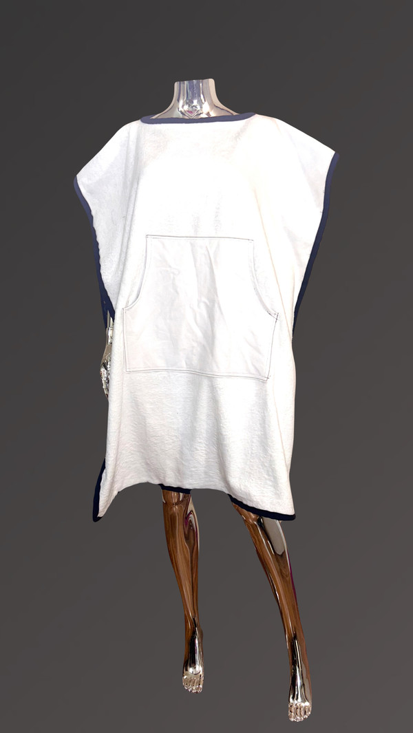 Inside is reversible with pocket