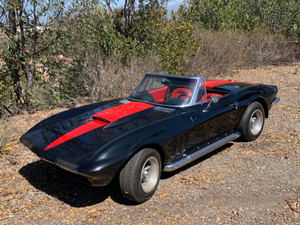 1965 custom corvette 427 high-performance engine