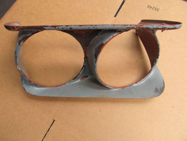 1968-72 CORVETTE RIGHT HAND HEADLIGHT BEZEL METAL ALUMINUM 3911144