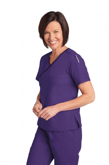 MOBB Fitted Women Solid Scrub Top 323T