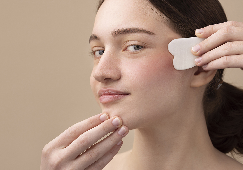 Dermocosmética en Farmacia La Botica en Almedinilla, Córdoba