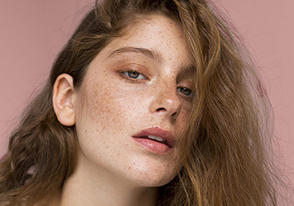 Salud capilar en Farmacia La Botica en Almedinilla, Córdoba