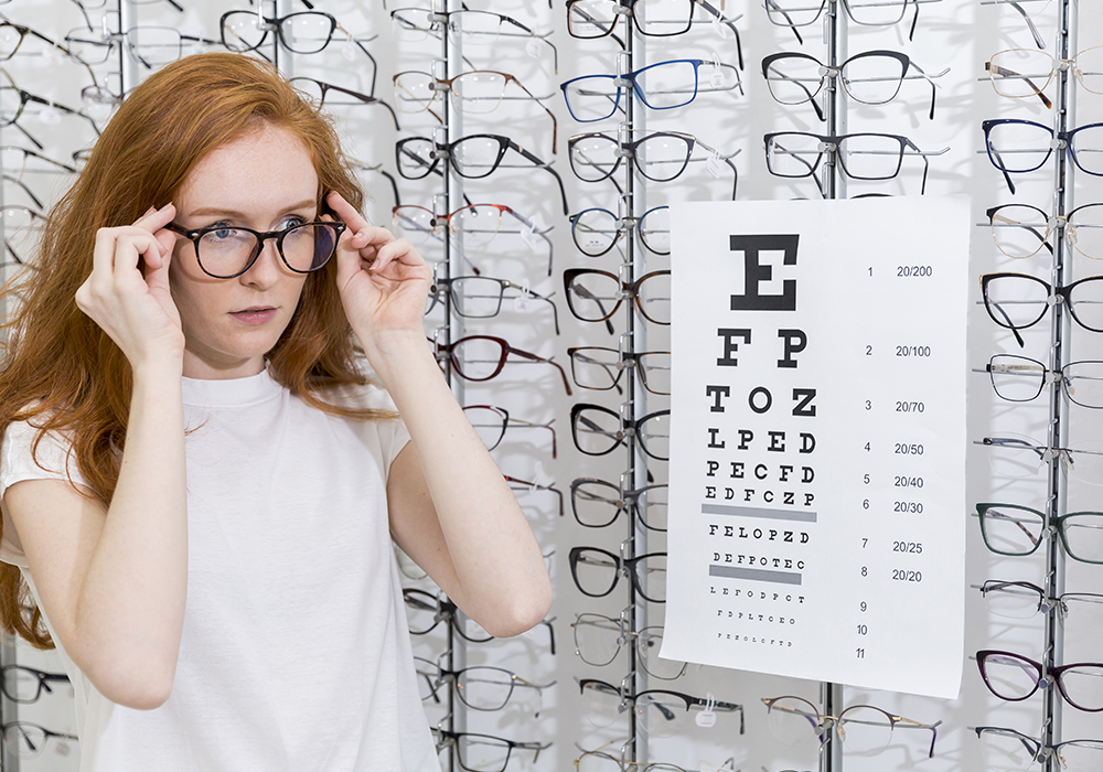 Salud ocular en Farmacia La Botica en Almedinilla, Córdoba
