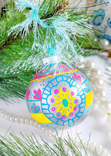 Retro-Inspired Holiday Ornament