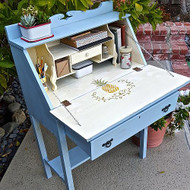 Posh Pineapple Vintage Desk Makeover