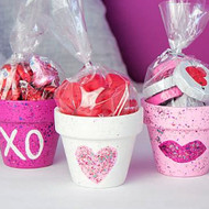 DIY Valentine's Day Decorations | Candy Holders