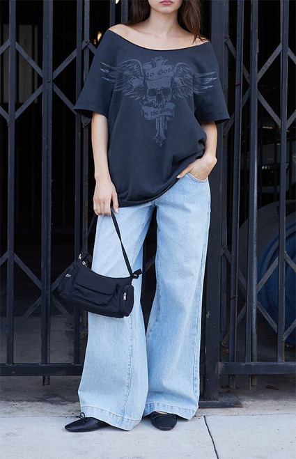 John Galt Women's Skull Off-The-Shoulder Oversized T-Shirt - 0790601600009