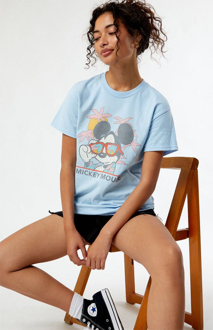 Women's Beach Mickey Mouse T-Shirt - 0702602190021