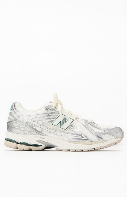 New Balance Men's Silver Metallic 1906R Shoes - 0530221770211