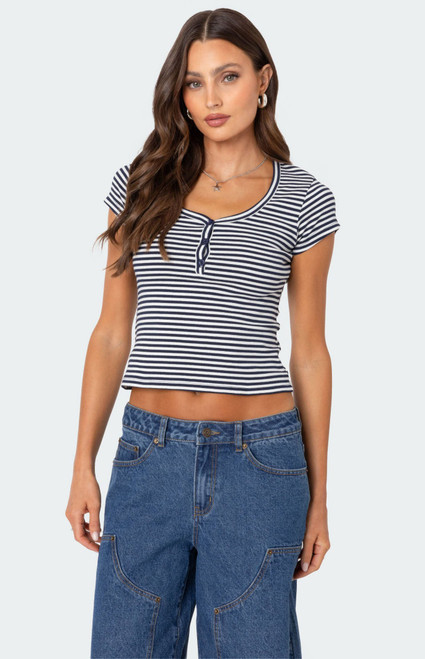 Edikted Women's Kady Striped Henley T-Shirt - 0712609690176