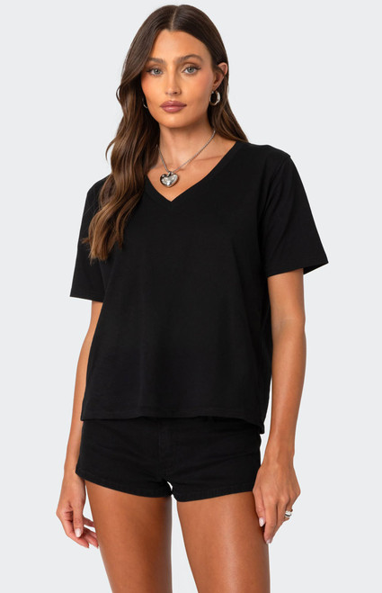 Edikted Women's Loose Fit v Neck T-Shirt - 0702609690058